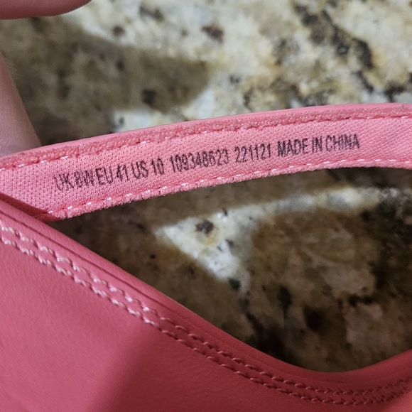 ASOS DESIGN Wide Fit Herring padded Toe Thong Heeled Sabdals. Neon Pink.NWOT - Picture 15 of 16